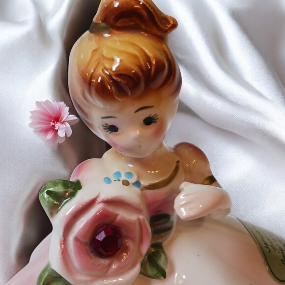 Vintage Josef Originals January Garnet Birthstone Girl Figurine MCM Hand… - Picture 8 of 9